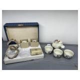 PORCELAIN CRACKLE GLAZE TEA SET, HAND-PAINTED