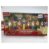 PEZ SNOW WHITE AND THE SEVEN DWARFS COLLECTOR