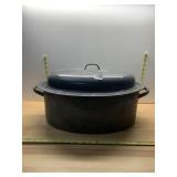 ENAMELED METAL ROASTER, OVAL SHAPE, W/ LID, DUAL