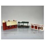 PLASTICVILLE VTG MODEL TRAIN BUILDINGS, BARN W/