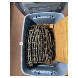 MODEL TRAIN TRACK SECTIONS, ASSORTED CURVED,