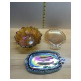 IRIDESCENT CARNIVAL GLASS SHELL DISH, SCALLOPED