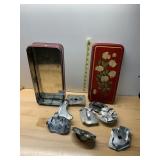 DECORATIVE RED FLORAL TIN, ASSORTED METAL COOKIE