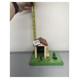 TRAIN LAYOUT POSTMAN FIGURE, HOUSE DESIGN.