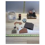 VTG JAPAN MINIATURE HOUSES, GLITTER ACCENTS,