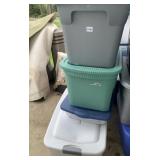 NESTING PLASTIC STORAGE BINS, LIDDED, ASSORTED