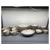NORITAKE PORCELAIN DINNERWARE SET, FLORAL & GILT