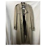 VTG LONDON FOG TRENCH COAT WITH LINER SIZE