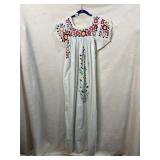 HANDMADE VTG EMBROIDERED DRESS EST SIZE S/M, SOME