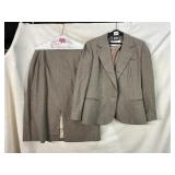 HARVE BERNARD VTG SKIRT SUIT EST SIZE S/M