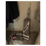 ORECK XL XTENDED LIFE UPRIGHT VACUUM, CELOC