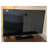 SHARP LC-32LB150U LCD TV W/ REMOTE.