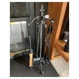 WROUGHT IRON FIREPLACE TOOL SET, FLEUR-DE-LIS