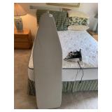 BLACK+DECKER STEAM IRON W/ SUNBEAM WATER BOTTLE,