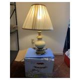 TRADITIONAL TABLE LAMP W/ PLEATED SHADE, BOXED
