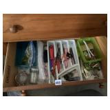 DRAWER LOT OF ASSORTED CRAFT TOOLS, HOUSEHOLD