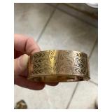 E.M.CO. GOLD FILLED HINGED BANGLE BRACELET,