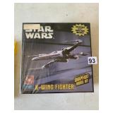 STAR WARS AMT X-WING FIGHTER SNAPFAST MODEL KIT,