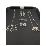 VTG RHINESTONE JEWELRY ASST, INCLUDES NECKLACES,