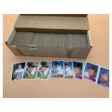 BOX LOT OF VTG BASEBALL CARDS, 1989 TOPPS SERIES,