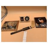 PITTSBURGH PENGUINS HOCKEY LOT, INCLUDES MINI
