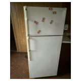 REFRIGERATOR 28" W X 5