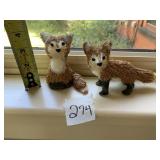 VTG STRAW FOX FIGURINES (2), HAND-CRAFTED,