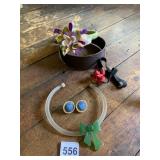 ASSORTED COSTUME JEWELRY W/ CLIP-ON EARRINGS,