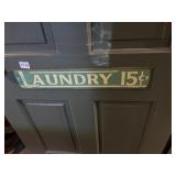 MUMMERT SIGN CO. METAL LAUNDRY SIGN, GREEN AND