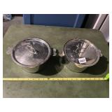 STAINLESS STEEL SERVING DISHES W/ LIDS, HEART