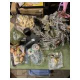 DECORATIVE CRAFT LOT, WREATH, ARTIFICIAL BIRDS,
