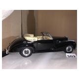 DIE-CAST MERCEDES-BENZ CONVERTIBLE MODEL CAR,