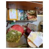 ASSORTED VTG TABLE LINENS, TABLECLOTHS, NAPKINS,