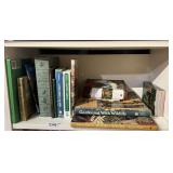 ASSORTED NATURE AND GARDENING FIELD GUIDES,