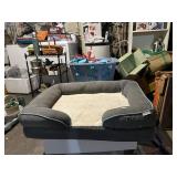 FRISCO PET BED, RECTANGULAR W/ BOLSTER SIDES,