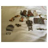 ASSORTED FIGURAL BROOCHES, INCL CATS, FISH, AND