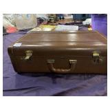 GOLD BOND LUGGAGE VTG BROWN SUITCASE W/ BRASS