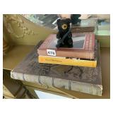ASSORTED BOOKS, INCLUDES THE DORE BIBLE GALLERY,