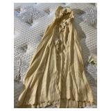 VTG PALE YELLOW HOODED CAPE, EMBROIDERED FLORAL