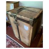 MENDEL DRUCKER MENDELTRUNX WARDROBE TRUNK, BRASS