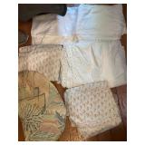 ASSORTED LINENS, INCL FLORAL PRINT FABRIC, WHITE