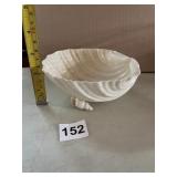 BELLEEK PORCELAIN SHELL BOWL, FOOTED DESIGN W/