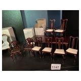 MINIATURE DINING ROOM SET INCL TABLE W/ LEAVES