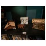 CONCORD MINIATURES DOLLHOUSE FURNITURE, INCL BED,