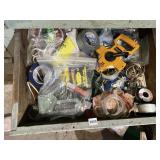BLACK & DECKER 3/8 IN VARIABLE SPEED DRILL,