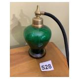 VTG GREEN GLASS PERFUME ATOMIZER, GOLD-TONE