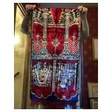 VTG VELVET PRAYER RUG, ARCHITECTURAL MOTIF,