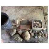ASSORTED NATURAL STONES, ROCKS, SLATE PIECES, AND