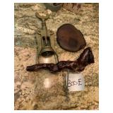 VTG BRASS CORKSCREW W/ WOODEN HANDLE, WOODEN