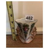HAND-PAINTED PORCELAIN VASE, FLORAL MOTIF, GOLD